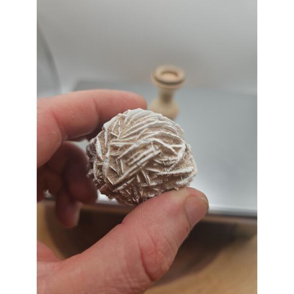 Desert Rose Crystal Stone W/stand 71grams - Picture 9 of 12